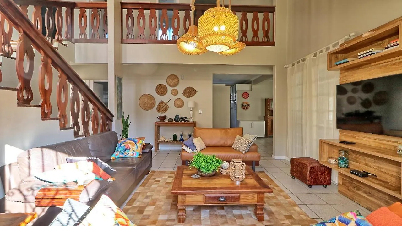 PalmasBNB Casa Fantástica à 50 metros da praia com quadra de Beach Tennis Governador Celso Ramos 0*,  Brasil